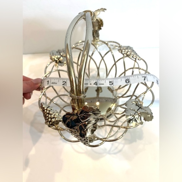 Godinger Vintage Silver-Plated Grapevine Basket 7.5” - Picture 3 of 6